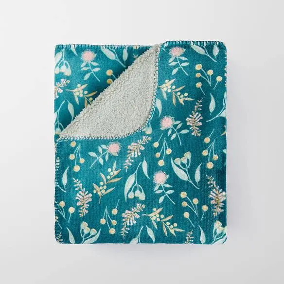 Billy Button Sherpa Throw