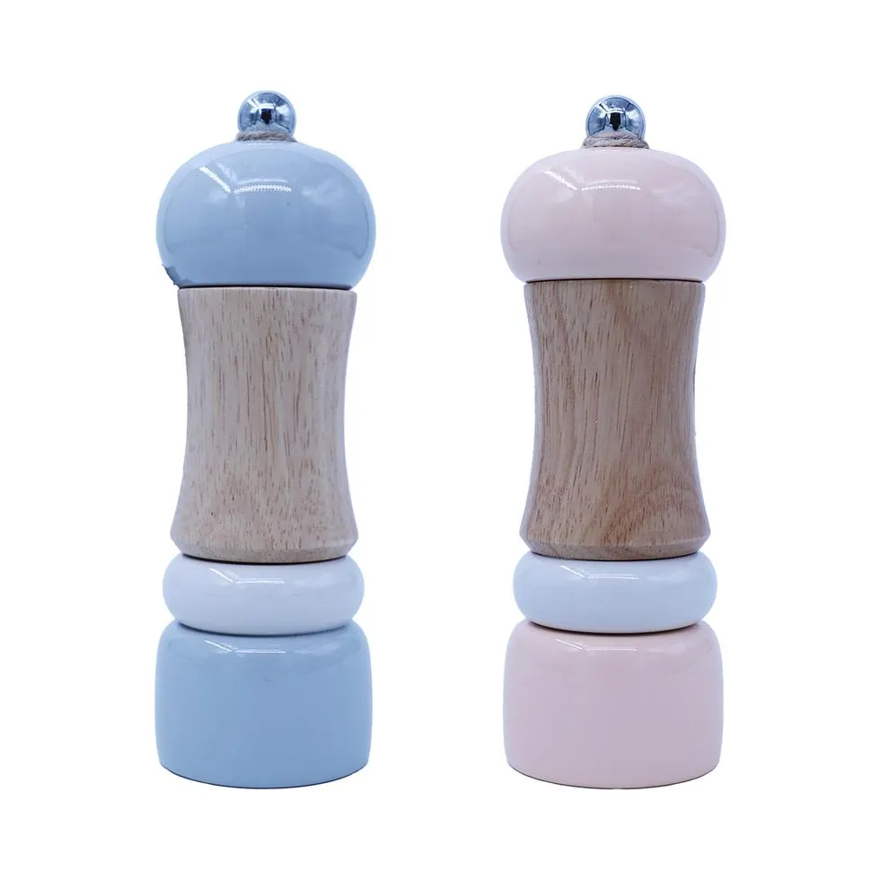 Manual Wooden Pepper Grinder