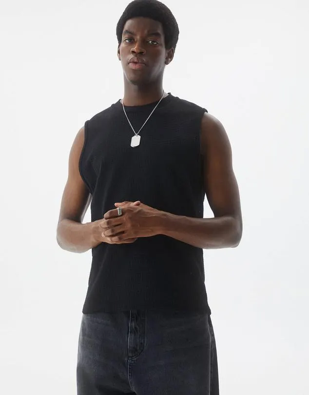 Sleeveless Mesh T-shirt