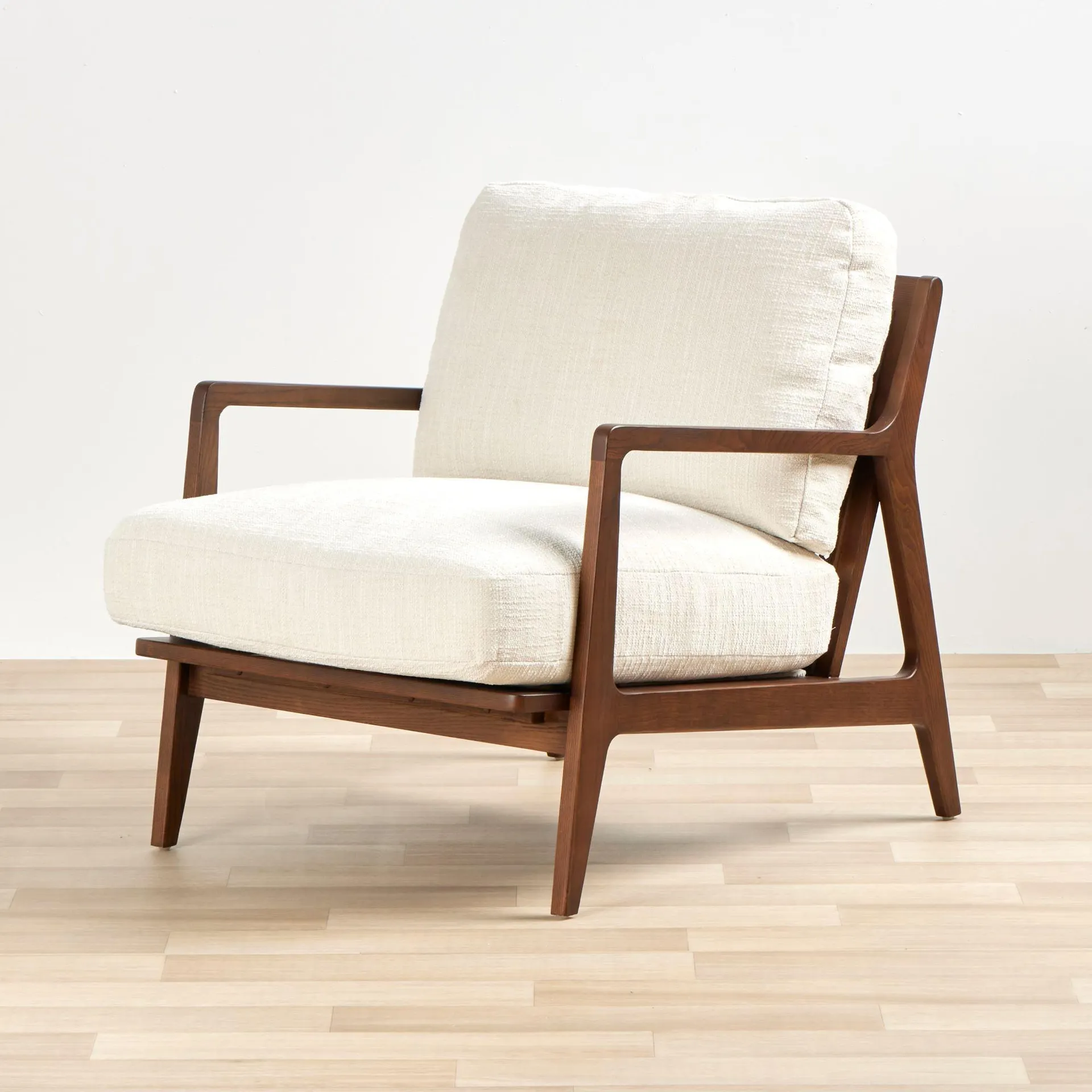 Dylan Armchair - Cream/Walnut