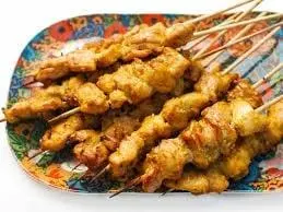 8 SATAY CHICKEN KEBABS