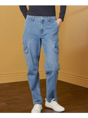 Women's Slim Cargo Jeans in Mid Wash