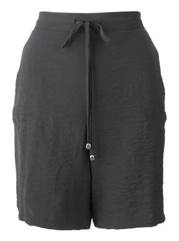 Women's Tie Waisted Short in Black