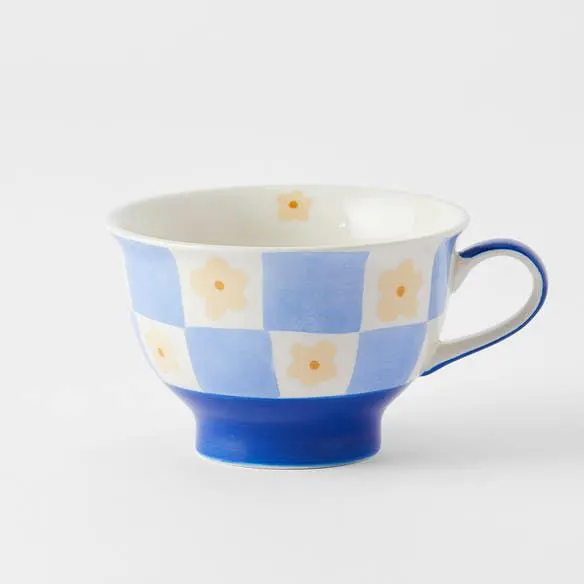 Agnes Pedestal Teacup