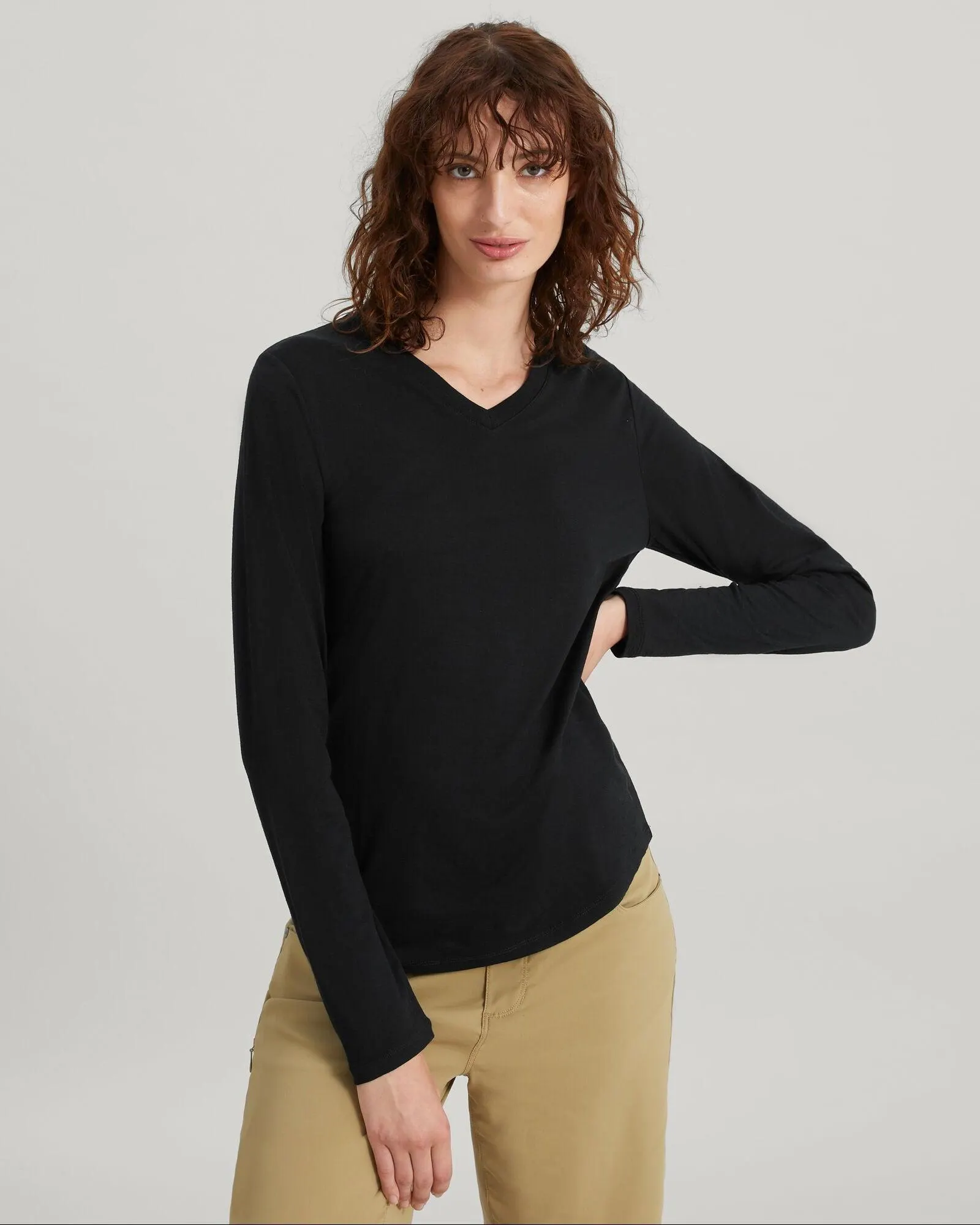 Women's 100% Merino Long Sleeve V-Top - Black