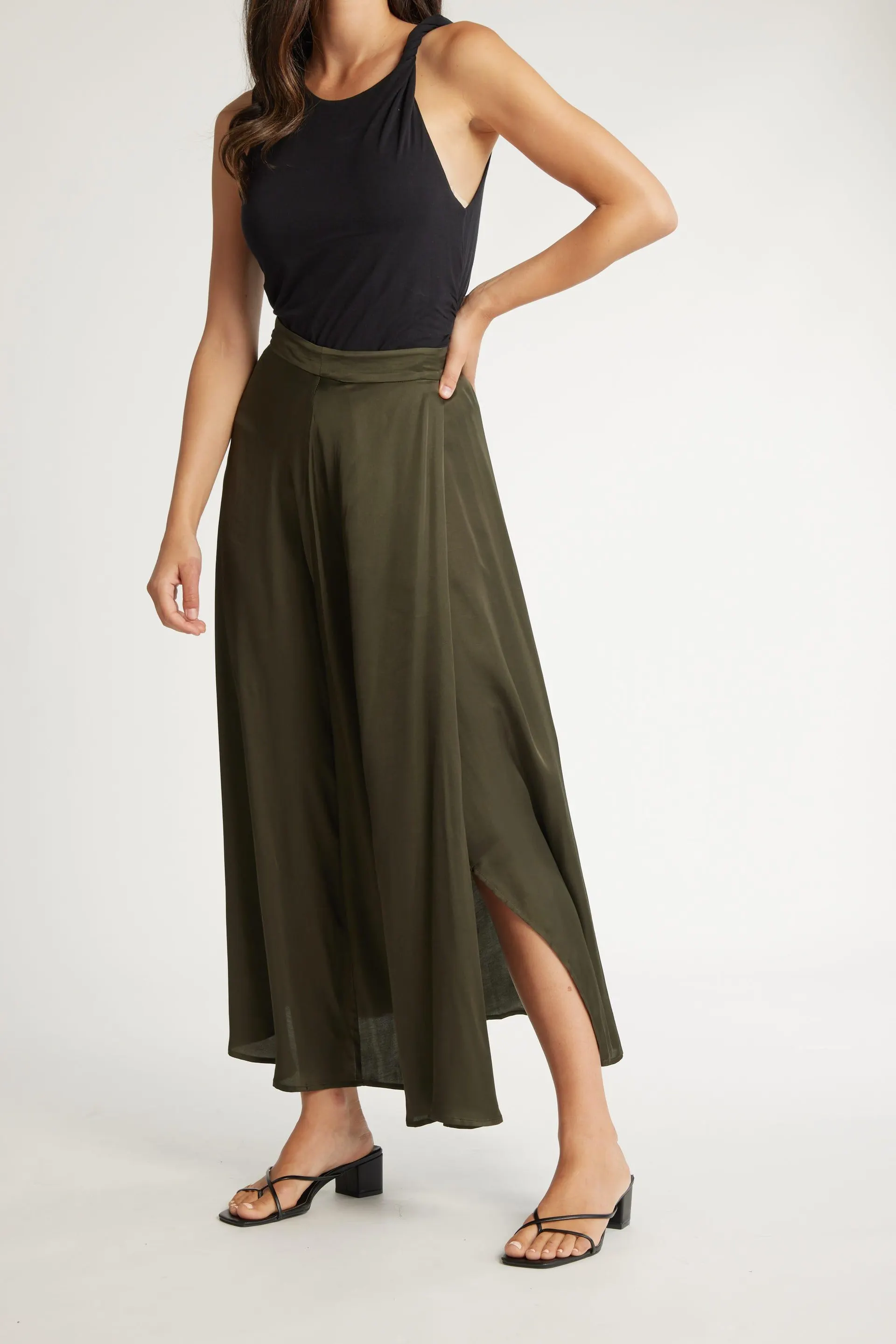 Maggie Pleat Detail Skirt