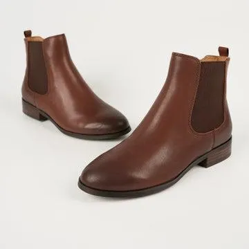 Camden Women's Leather Boots