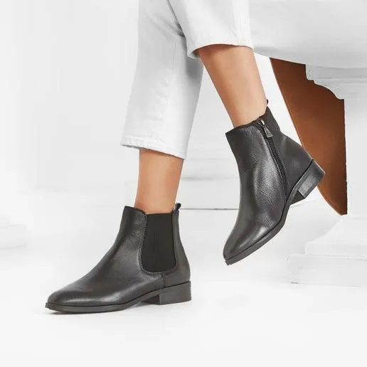 Number One Shoes + Hannahs 2024