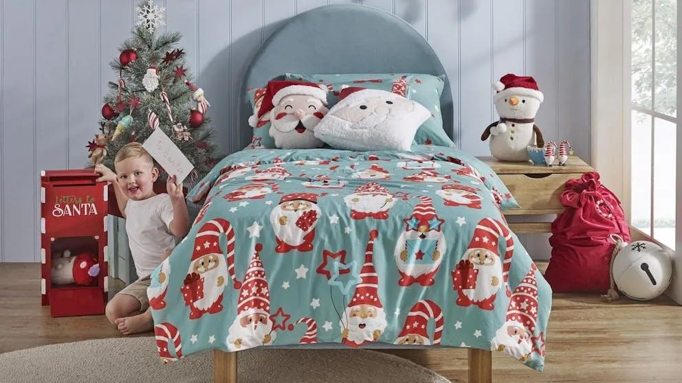 Santa Christmas Star Quilt Cover Set