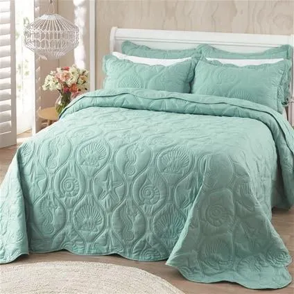 Coastal Delight Bedspread