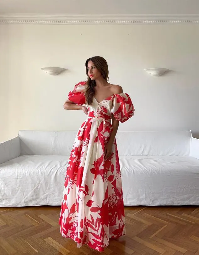 Voluminous Pleated Detail Maxi Dress - ICONIC EXCLUSIVE