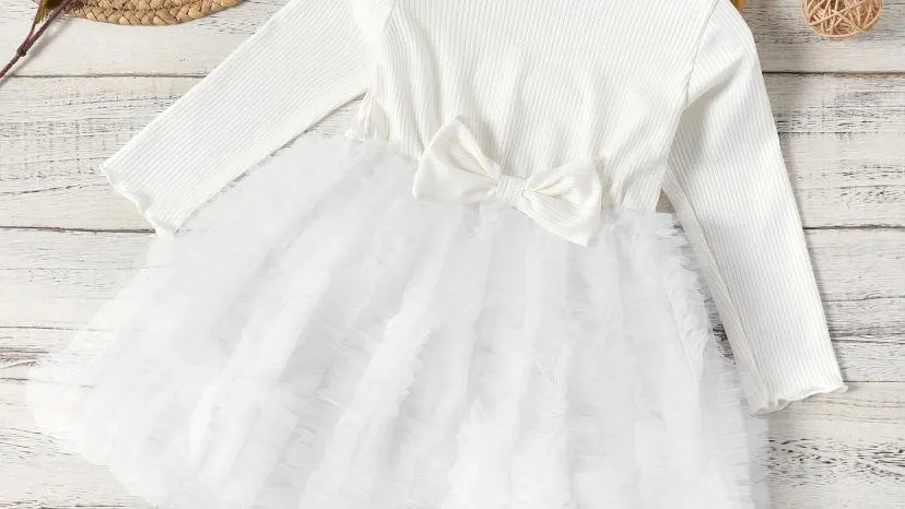 Girl Bowknot design White dress