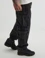 Double Pocket Baggy Cargo Dirty Jeans in Washed Black