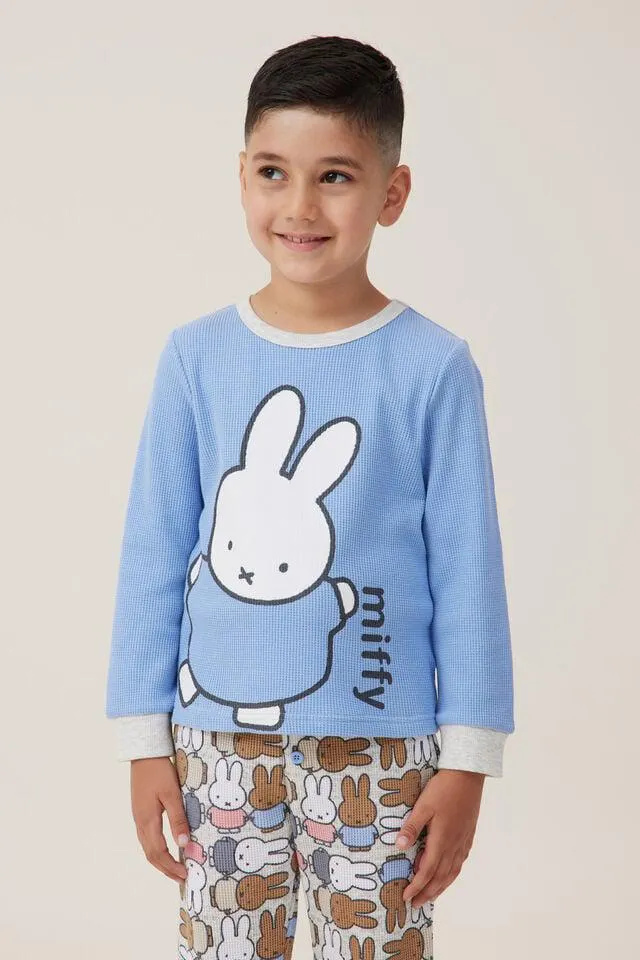Finley Long Sleeve Pyjama Set License