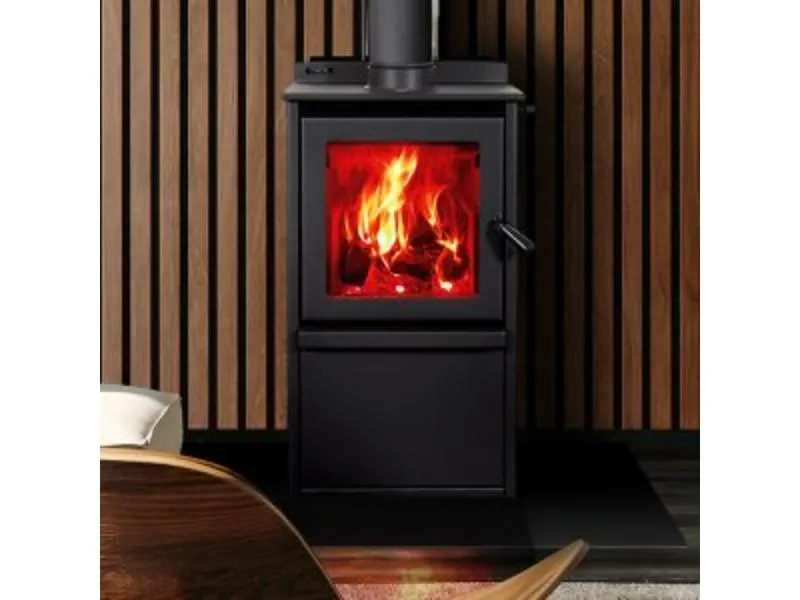 Rad Plus 16kW Freestanding Wood Fire & Flue Package
