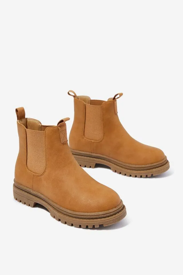 Pull On Gusset Boot