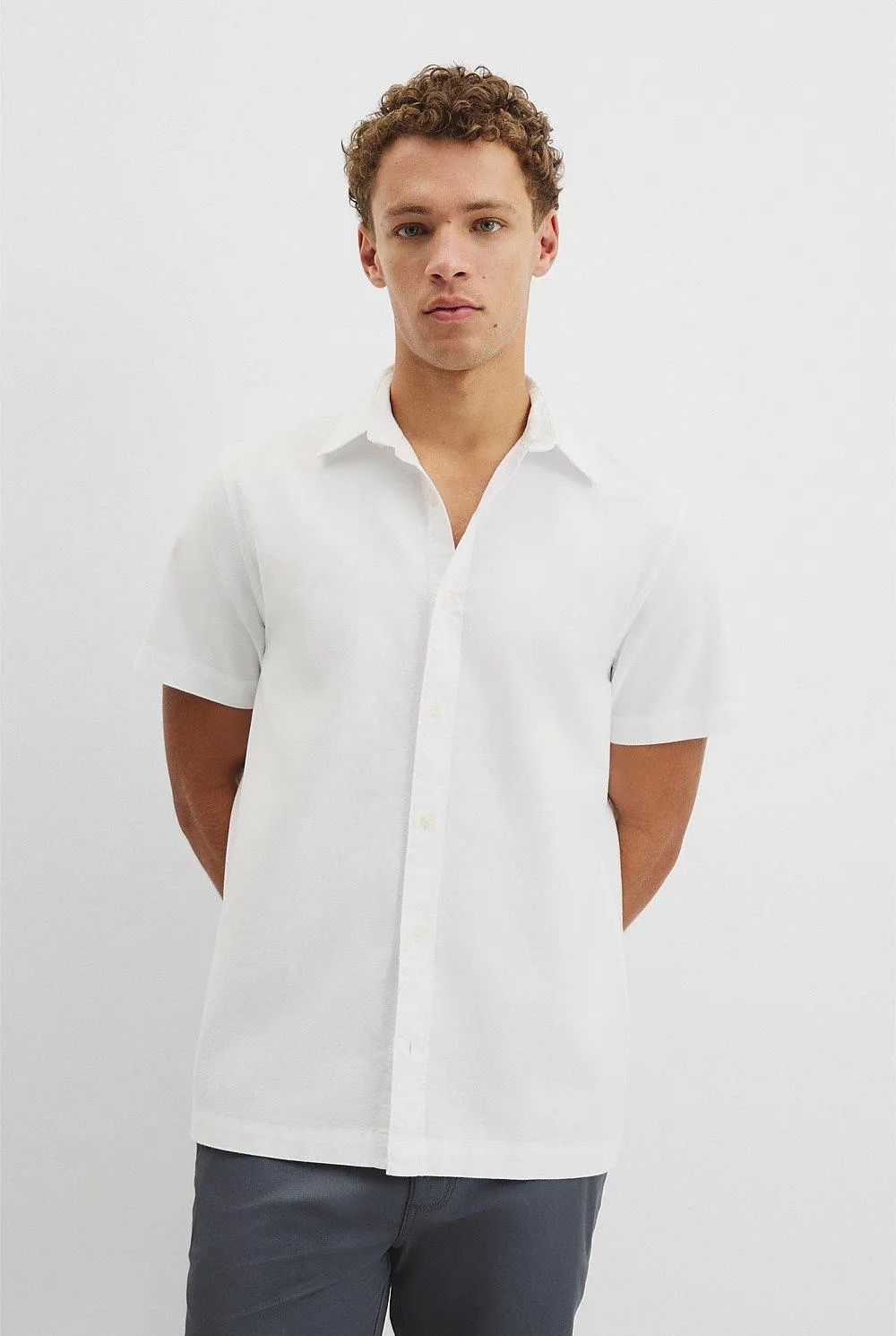 Short Sleeve Relaxed Good Earth Cotton Oxford Shirt