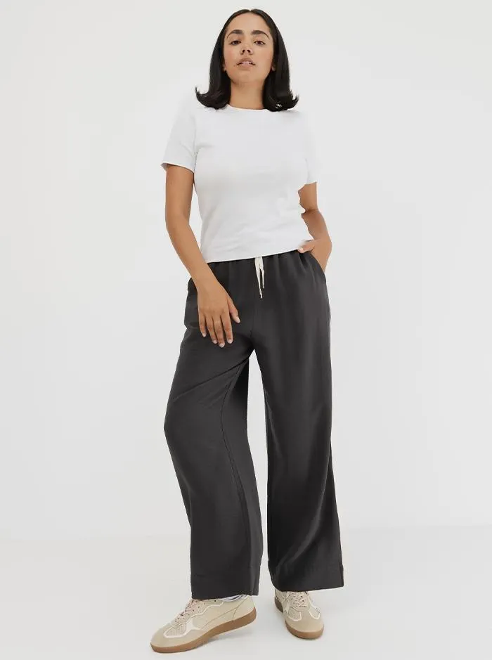 Weekender Pant In Pepper