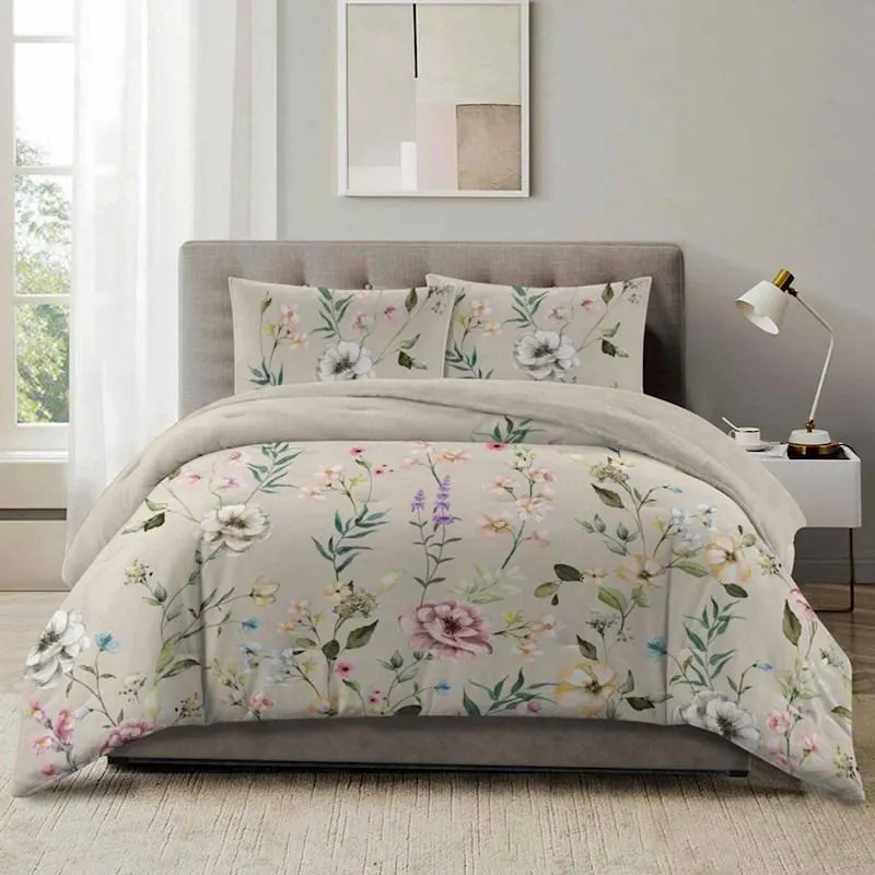 Hotel At Home Chantilly Duvet Cover Set