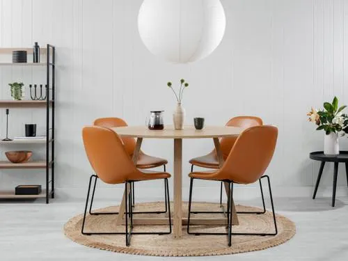 Porter Chair - Tan