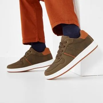 Dominic Sneakers