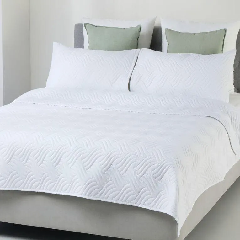 Living & Co 3 Piece Comforter Set Pinsonic Wave White