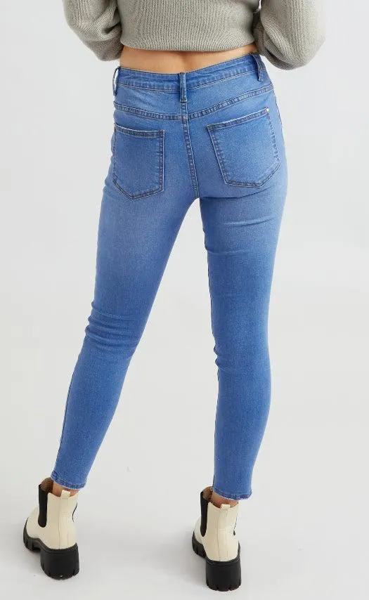 Ankle Grazer Summer Skinnys