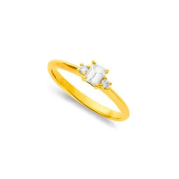 9ct, 3 Stone Diamond Ring TDW=.34ct