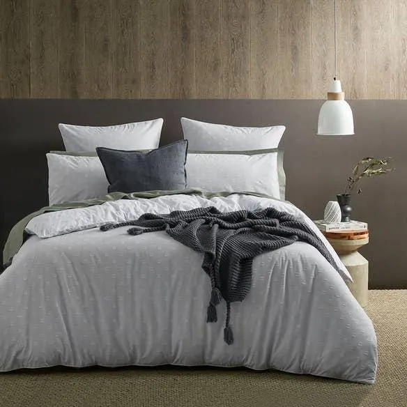 Carter Quilt Cover - Silver White
