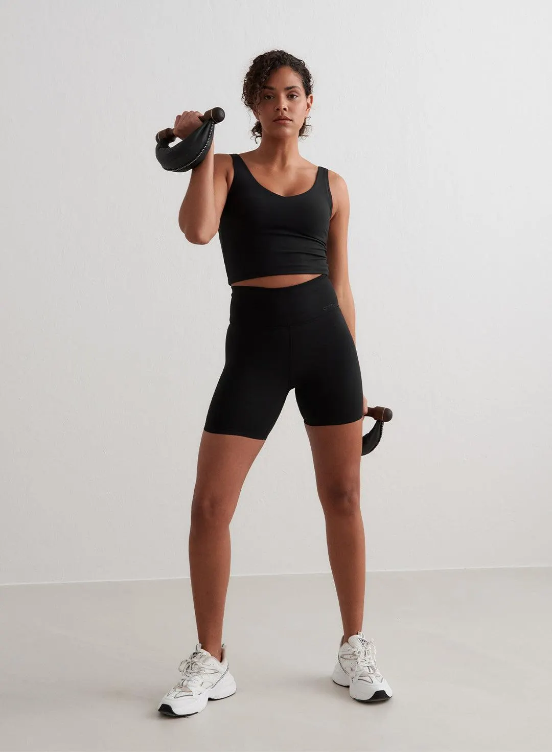 BLACK SENSE MIDI BIKER SHORTS