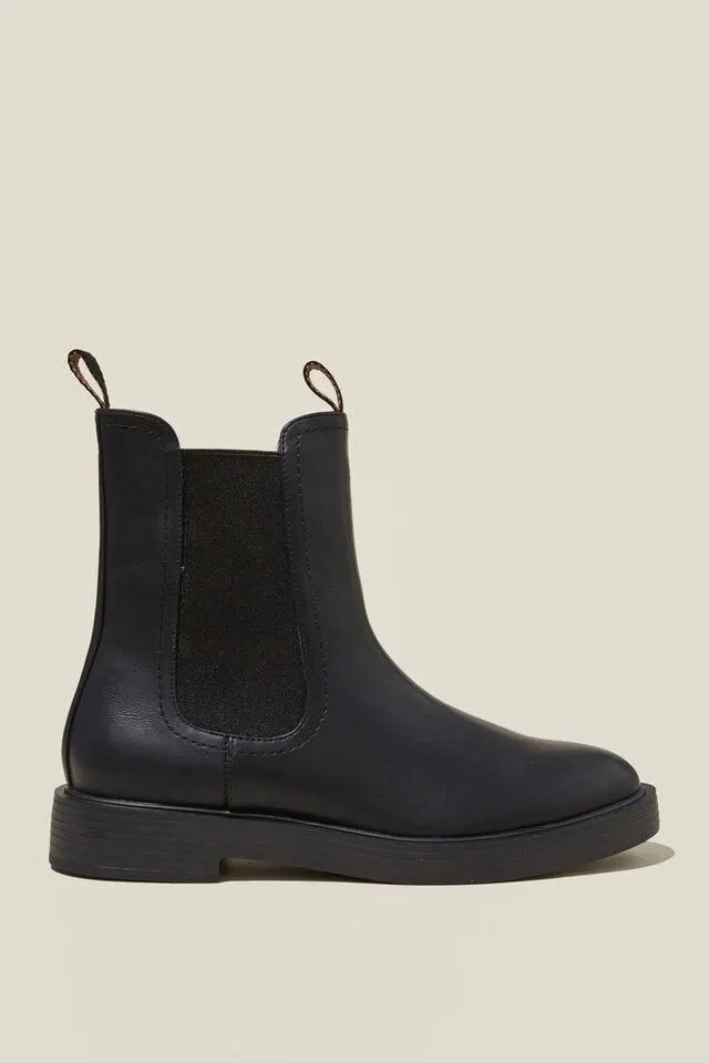 Blake Classic Ankle Boot