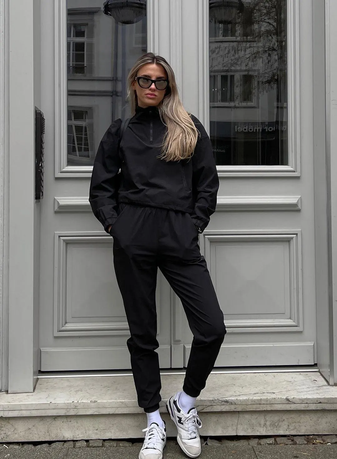 BLACK WINDBREAKER JACKET