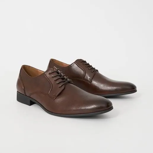 Number One Shoes + Hannahs 2024