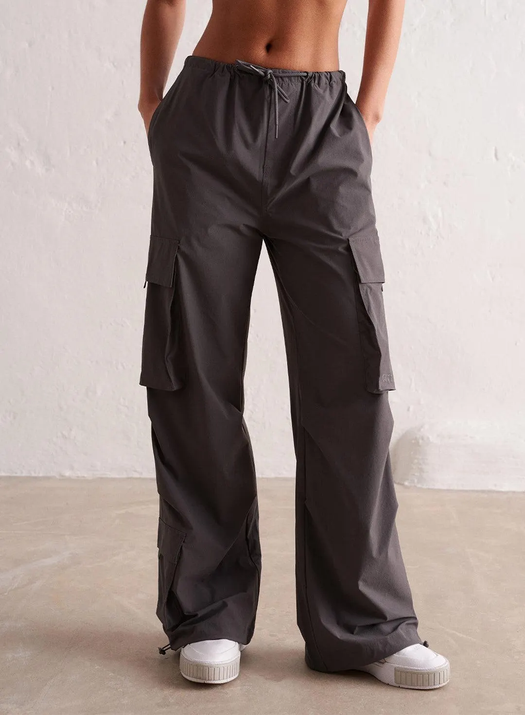 SHADOW GREY WINDBREAKER PARACHUTE PANTS