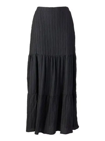 Women's Crinkle Tiered Skirt in Black