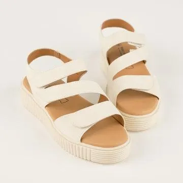 Dakota Platform Sandals