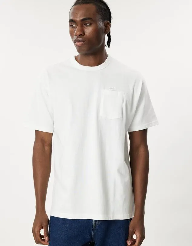 Sportswear Premium Essentials Pocket Tee