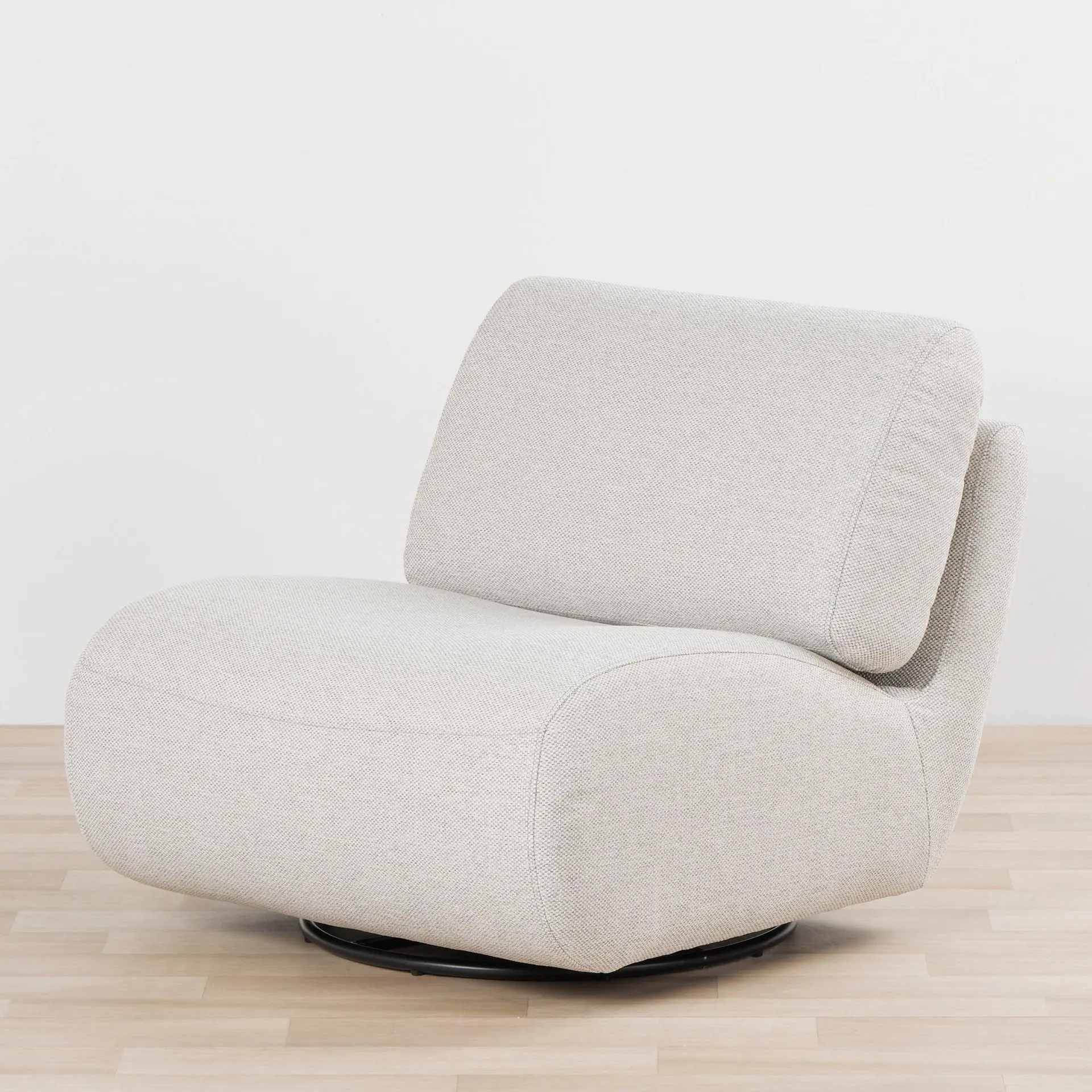Sashka Swivel Chair - Light Grey