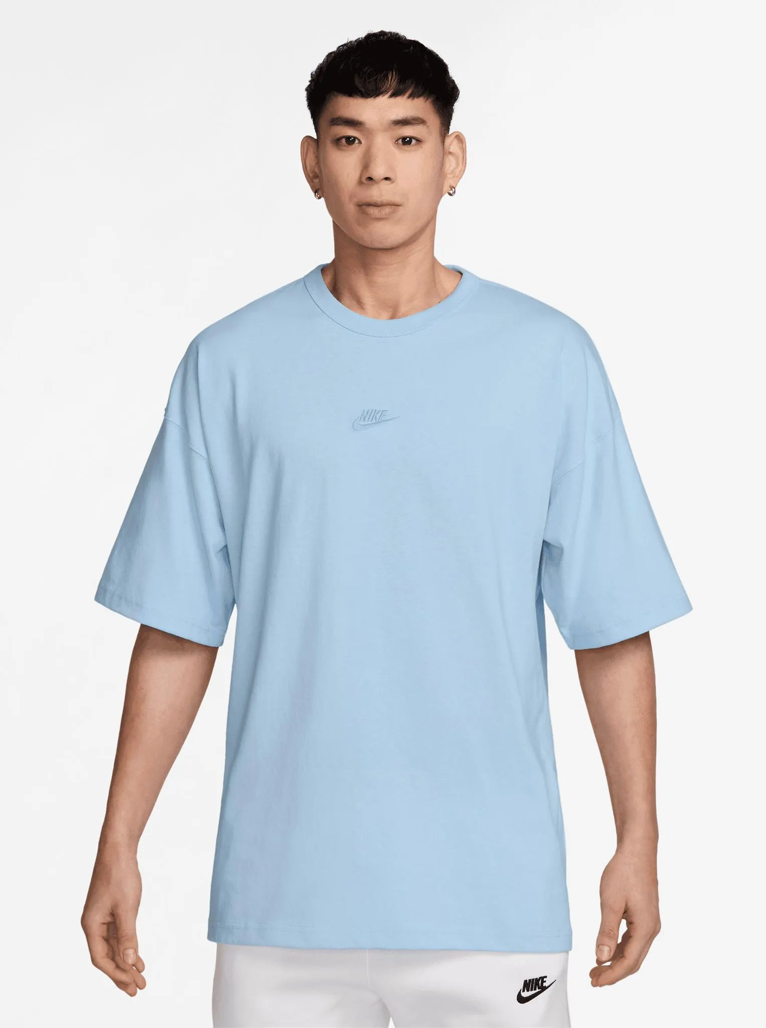 Sportswear Essential Tee