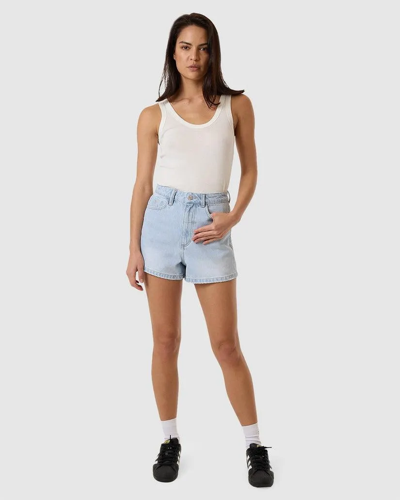 WOMENS ERICA WALKSHORTS