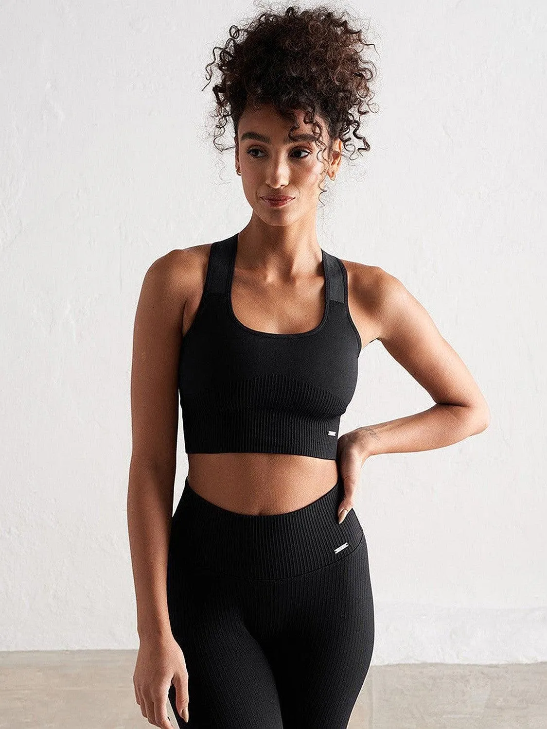 Black High Support Ribbed Bra