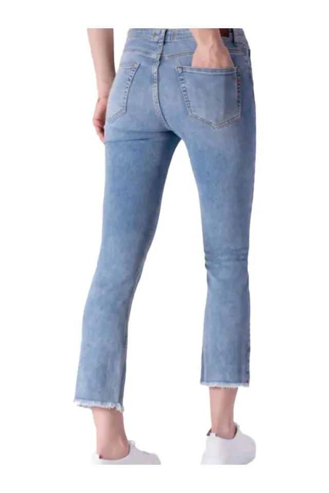 Lynda Crop Flair Jean