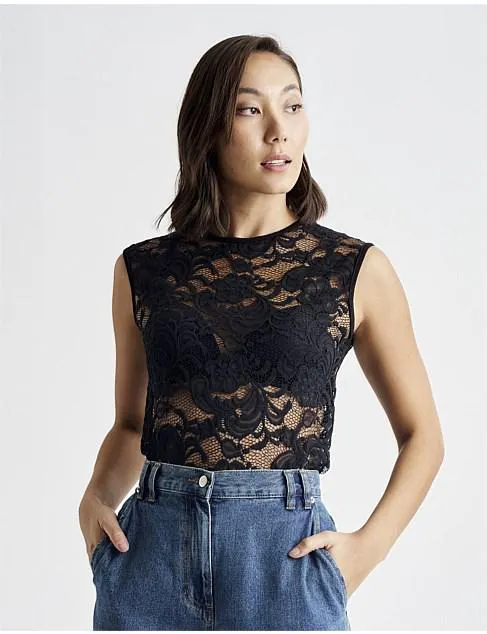 LACE MUSCLE TOP