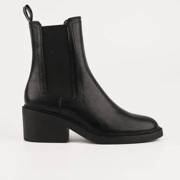 Che Ankle Boots