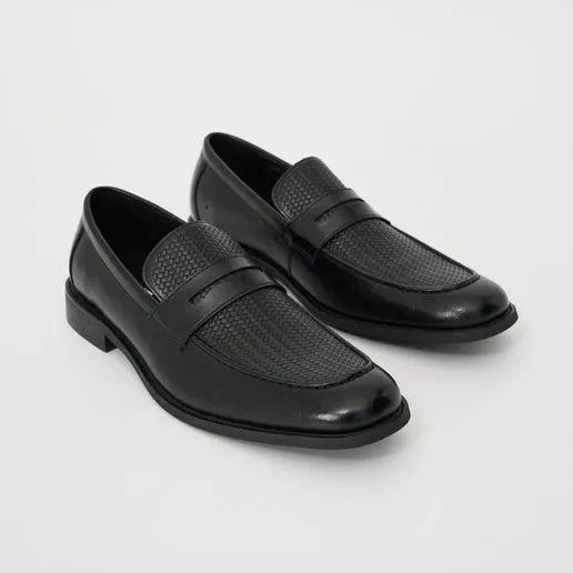 Number One Shoes + Hannahs 2024