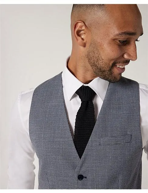 5 Buttoned Check Tailored Vest