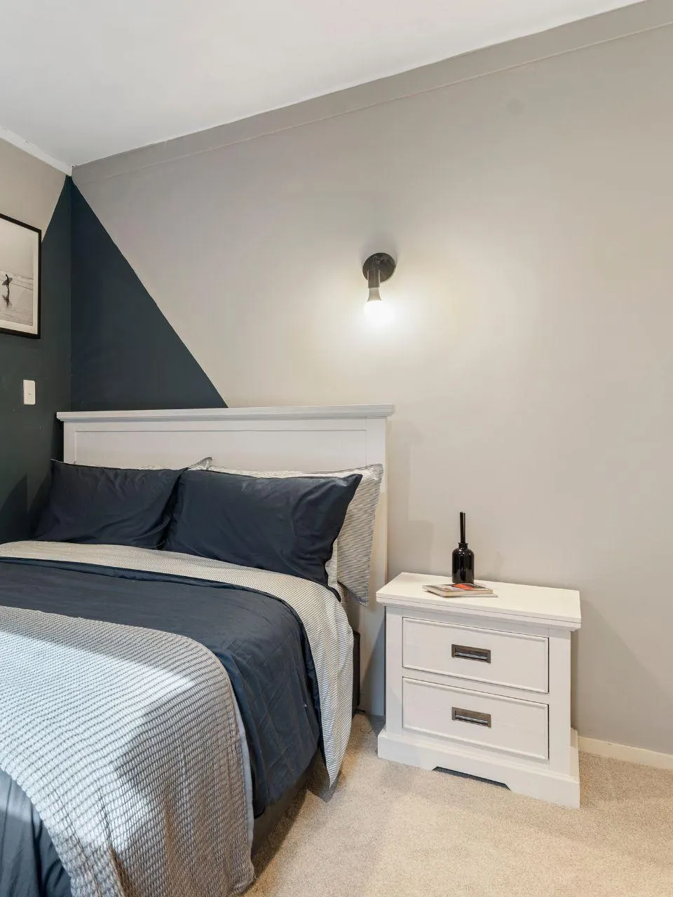 Lanie Wall Light Black