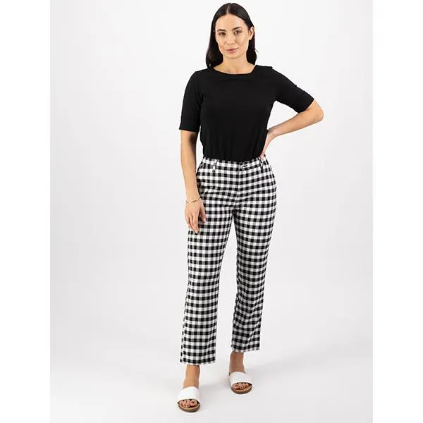 Slim Leg 7/8 Pants Black