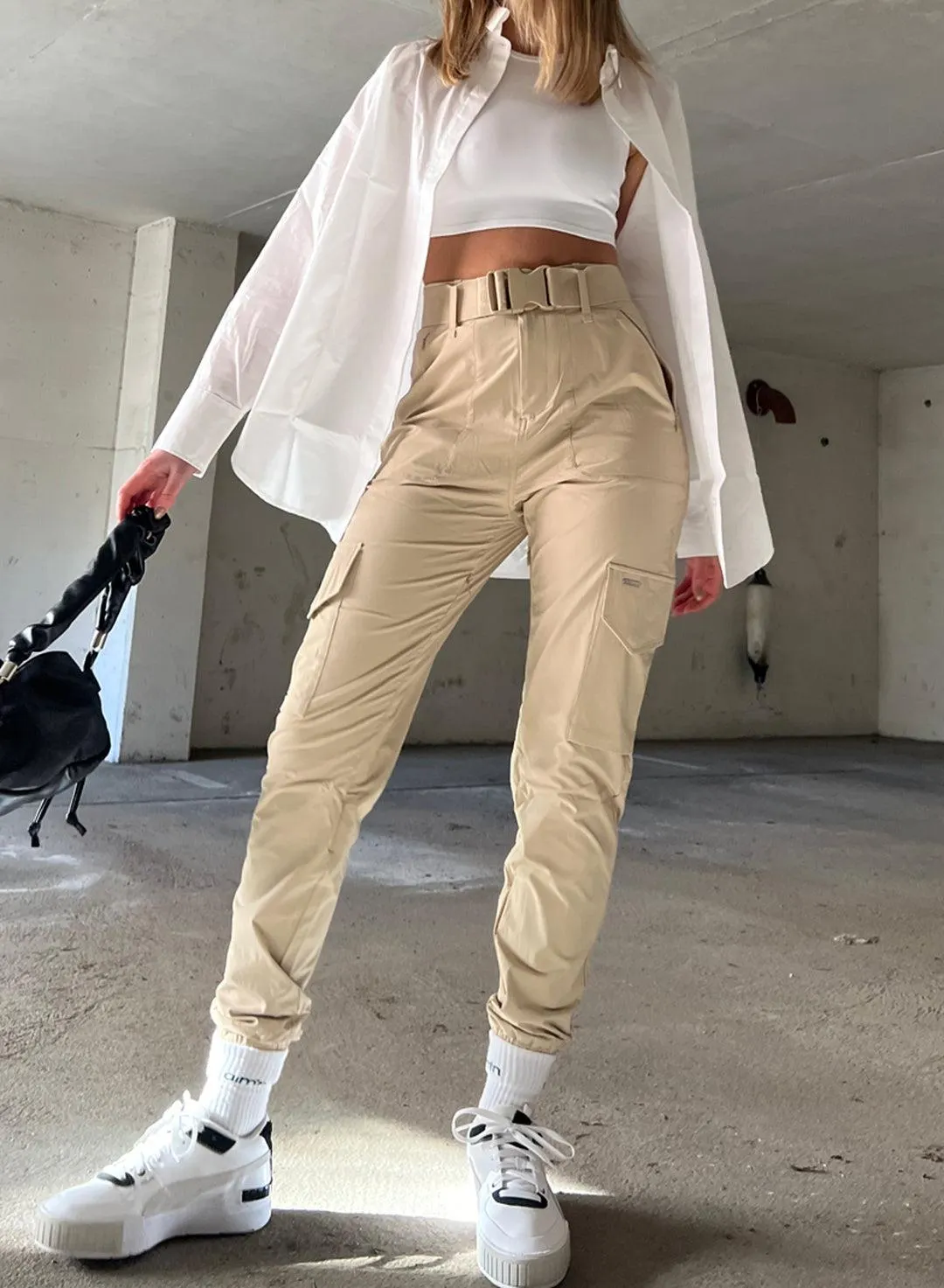 BEIGE CARGO PANTS