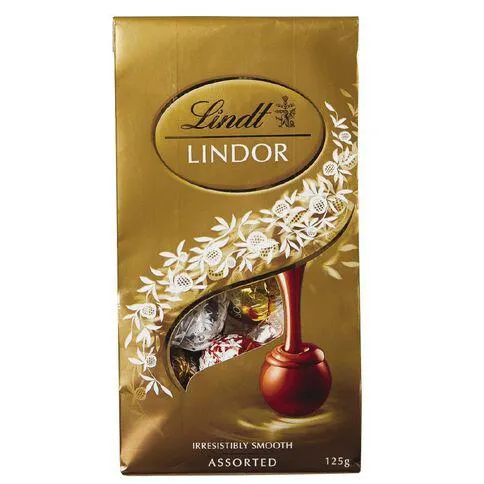 Lindt Lindor Assortment of Pralines Pouch 125g